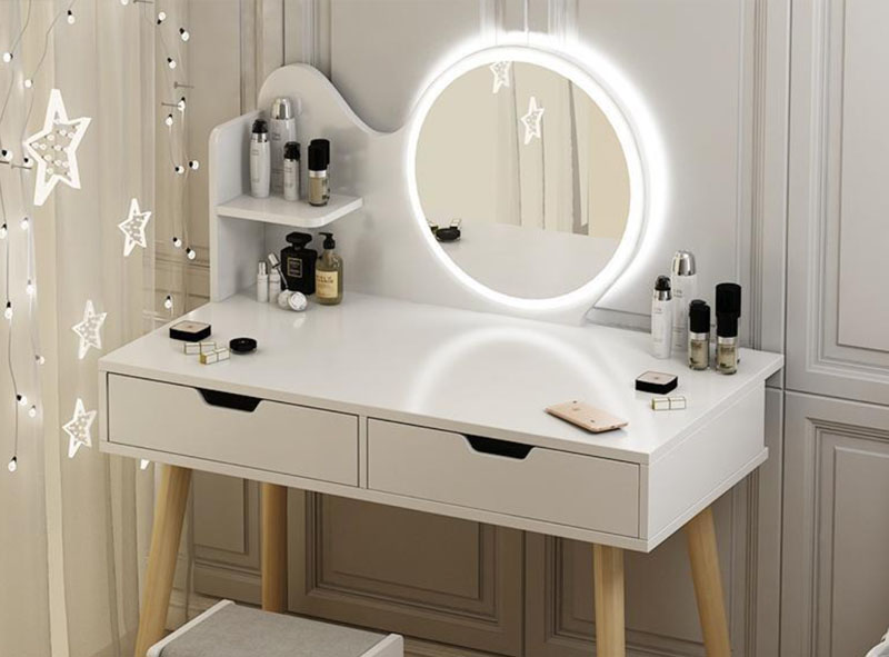 Dressing table